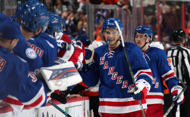 Henrik Lundqvist, New York Rangers hang on against Philadelphia Flyers (Highlights)