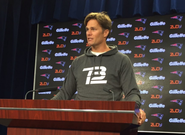 Tom Brady Getting Destroyed Over Haircut (Tweets)
