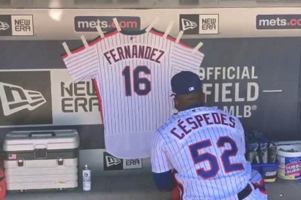 New York Mets: Yoenis Cespedes Honors Jose Fernandez In Dugout (Video)