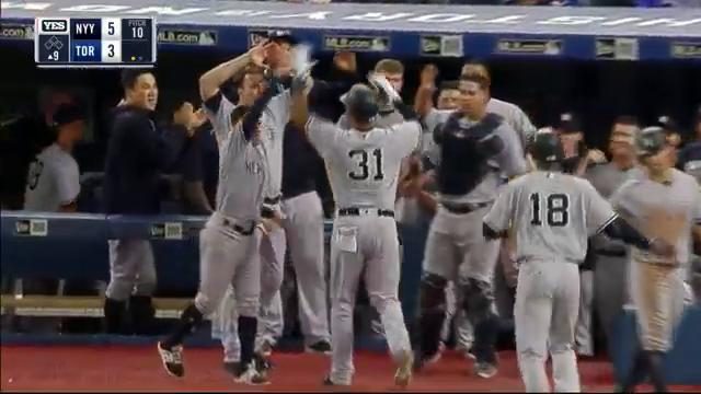New York Yankees: Aaron Hicks Lifts Go-Ahead Two-Run Shot (Video)