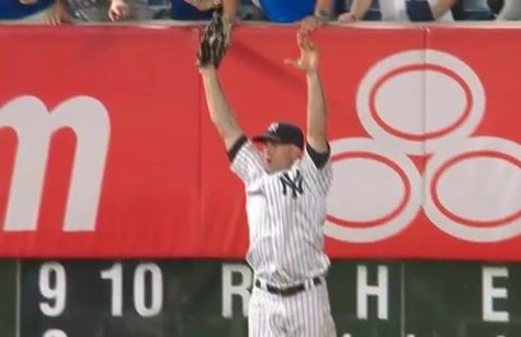 Brett Gardner Makes Unbelievable Catch To Seal A New York Yankees Win (Video)