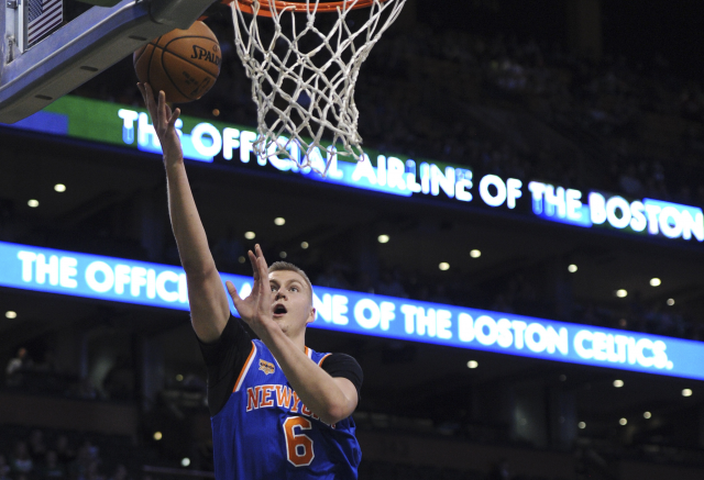New York Knicks’ Kristaps Porzingis Sparkles In First Half In Boston (Highlights)
