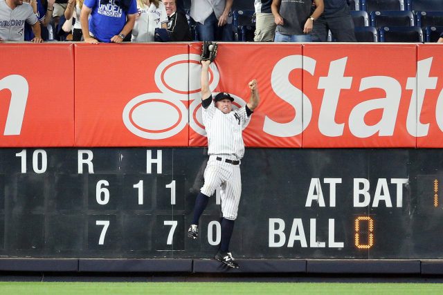 New York Yankees: Brett Gardner Listed As Finalist For Gold Glove Award