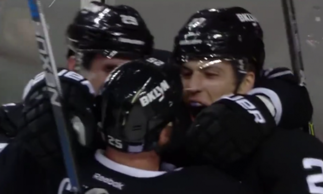 Jason Chimera Scores His First With The New York Islanders (Video)