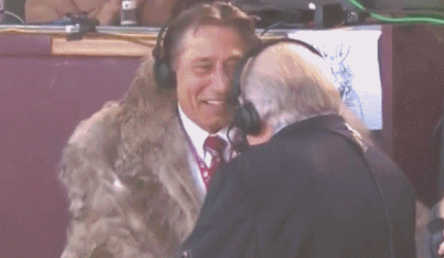 New York Jets: Joe Namath breaks out the fur coat during Alabama-Auburn (Video)