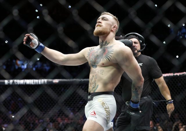 Conor McGregor takes yet another jab at Floyd Mayweather