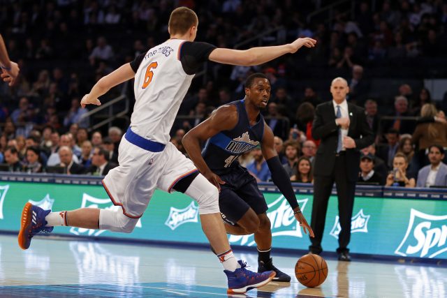 Carmelo Anthony Moves To PF, New York Knicks Spank Mavs (Highlights)