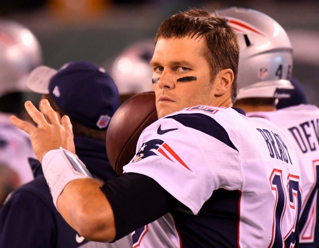 Tom Brady posts epic self-deprecating run blocking video on Facebook