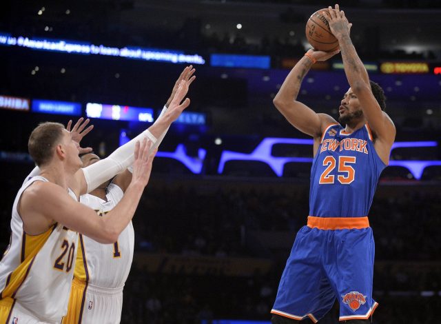 Derrick Rose explodes in return as New York Knicks beat Lakers