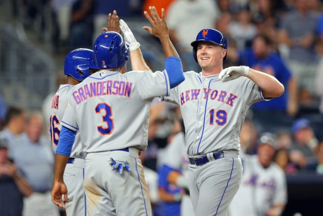 New York Mets confident they will trade an outfielder at winter meetings (Report)