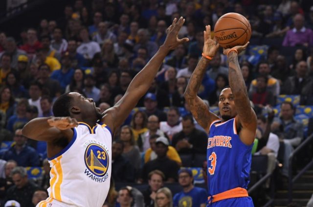 Short-handed New York Knicks are blown out as Warriors put on passing clinic (Highlights)