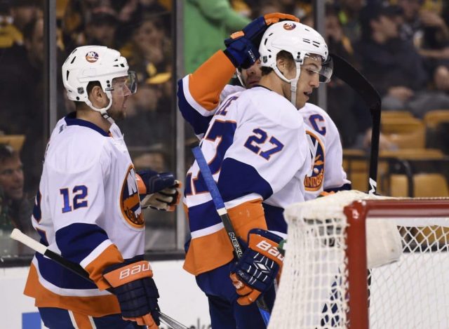 New York Islanders, Anders Lee strike early, hold off Bruins in Boston (Highlights)