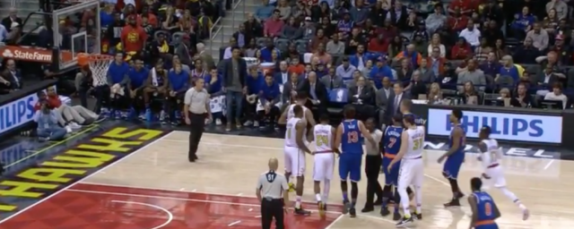 New York Knicks-Atlanta Hawks: Carmelo Anthony ejected in second quarter (Video)