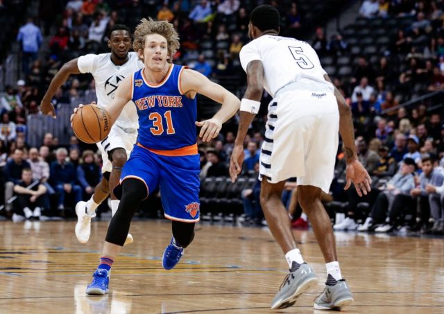 Unlikely hero leads the New York Knicks to victory