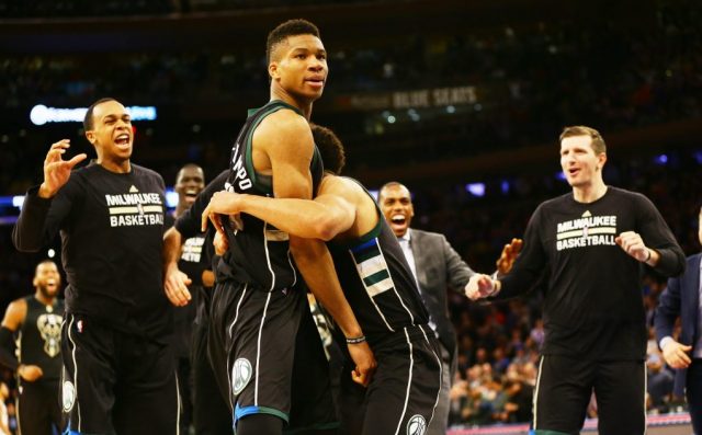 Five-second call missed as New York Knicks fall at the buzzer