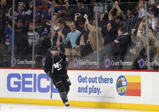 New York Islanders rout Dallas Stars in Doug Weight’s coaching debut