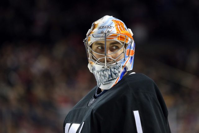 New York Islanders re-sign Thomas Greiss, three-years, $10 million
