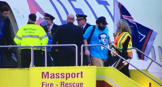New England Patriots DC Matt Patricia trolls Roger Goodell with shirt
