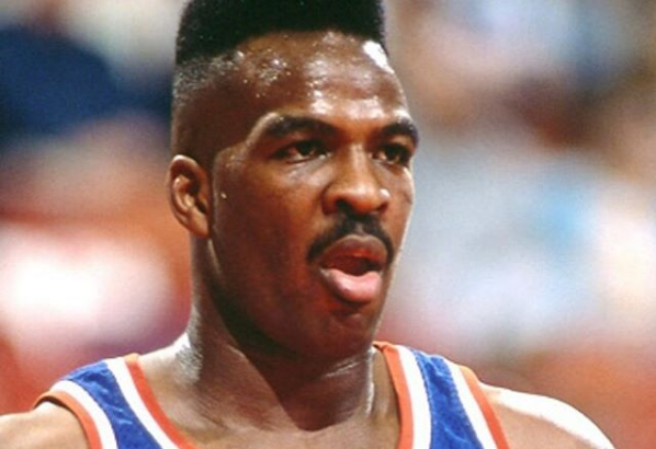 LeBron James has the back of Charles Oakley with caption of ‘legend’