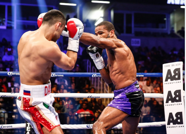 Boxing: Lamont Peterson tops David Avanesyan in welterweight debut