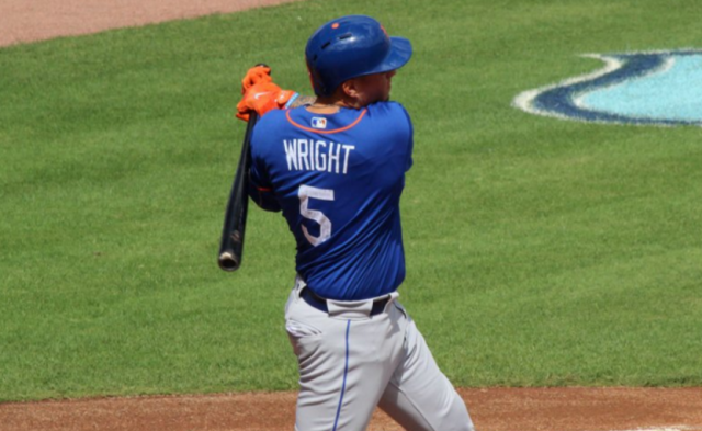 New York Mets’ Wilmer Flores Wears David Wright’s Jersey In-Game (Photo)
