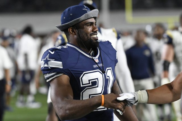 Dallas Cowboys RB Ezekiel Elliott Exposes Woman's Breast at St. Patrick's Day Parade (Video)