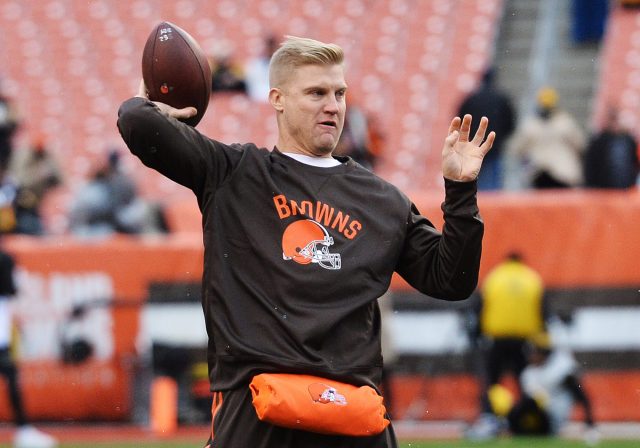 New York Jets: Josh McCown’s New Deal Laced with Incentives