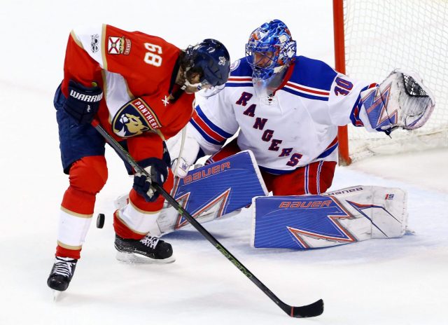 New York Rangers: Henrik Lundqvist Out 2-3 Weeks; Rick Nash, Michael Grabner Practicing