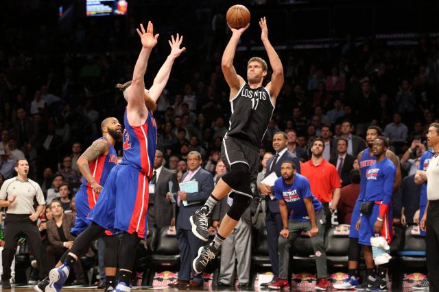 Brooklyn Nets Top Detroit Pistons On a Brook Lopez Buzzer-Beater (Highlights)