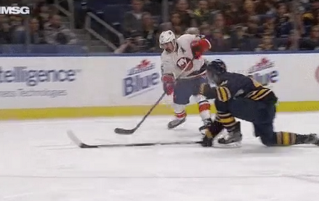 New York Islanders’ Cal Clutterbuck Showcases a Nasty Snipe in Buffalo (Video)