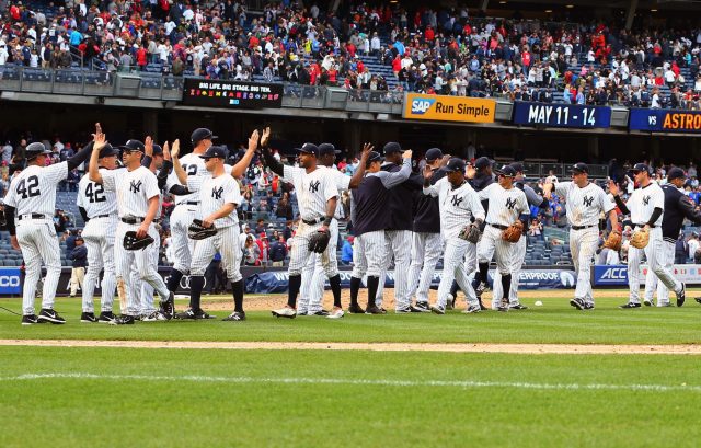 New York Yankees Bomber Buzz 4/16/17: Warren Continues Dominance, Gardner Flashes The Leather