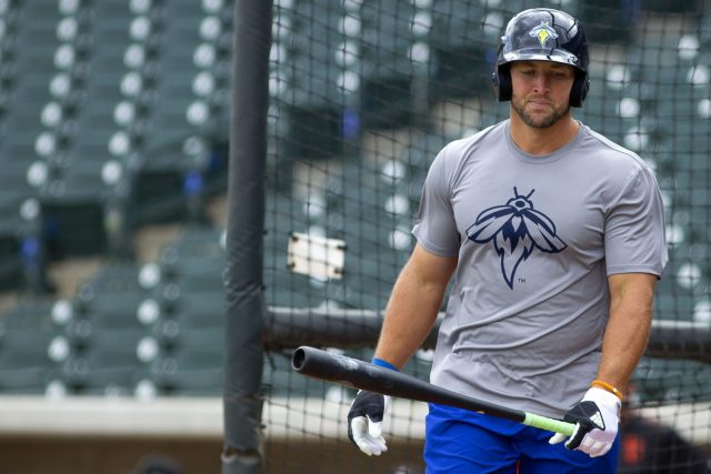 Tim Tebow Homers In First At-Bat with Columbia Fireflies (Video)