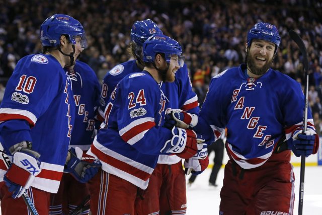 New York Rangers Dominate Game 4 Against Ottawa Senators; Oscar Lindberg Nets 2 (Highlights)