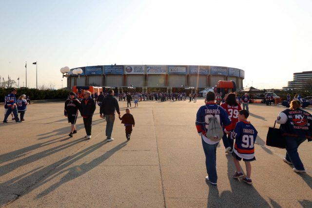 Report: New York Islanders to Play Preseason Game at Nassau Coliseum