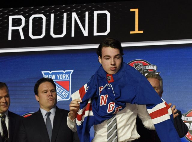 New York Rangers Select Center Filip Chytil 21st Overall in 2017 NHL Draft (Highlights) 2
