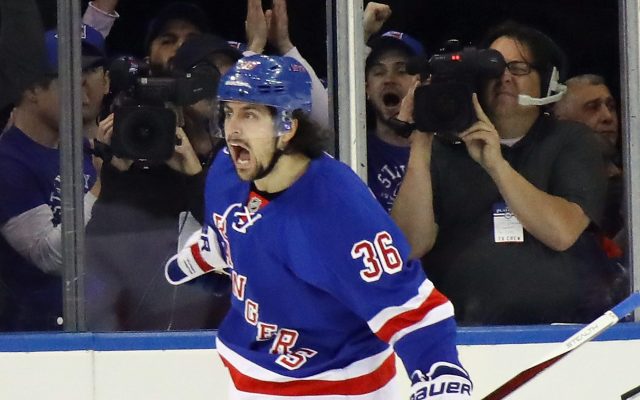 New York Rangers: Mats Zuccarello receiving overwhelming fan love