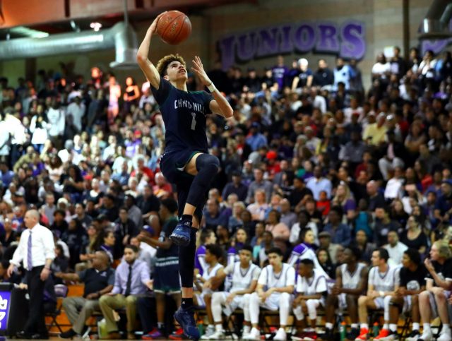 LaMelo Ball vs. Zion Williamson: Future Hoop Prospects Face Off (Video)