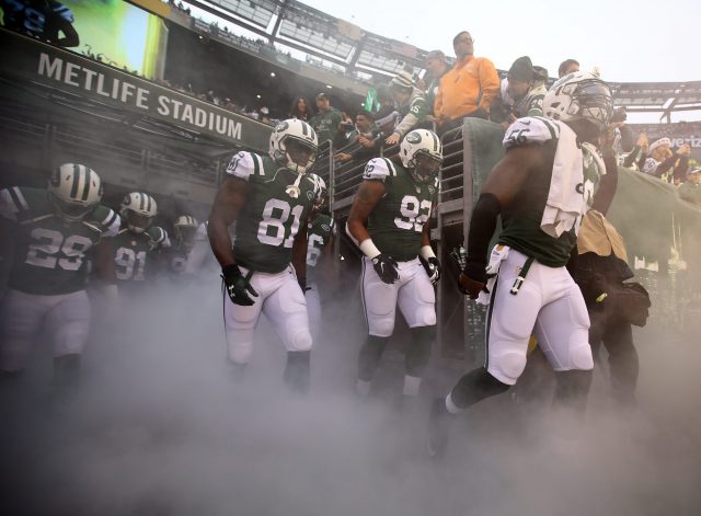 The New York Jets Need to Make a Trade Right Now or Face the Consequences