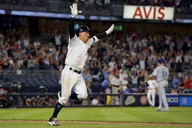Big Moments From Big Toe: Ronald Torreyes’ Best Moments In Pinstripes