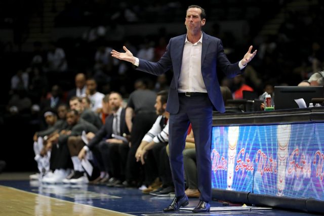 Brooklyn Nets News Beat 10/16/17: Atkinson Talks Crabbe, Visits Jets