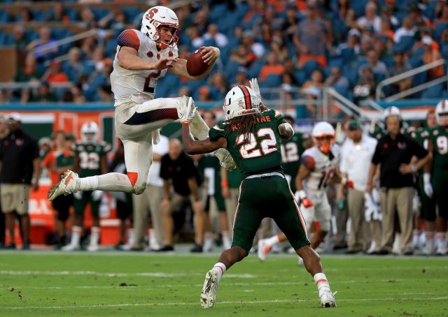 Syracuse QB Eric Dungey Performs Double Dragon Move vs. Miami (Video)
