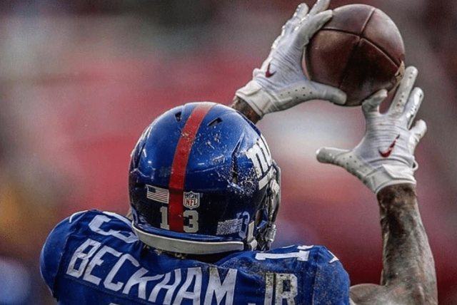 New York Giants’ Odell Beckham Jr. Posts Picture of Grotesque Finger Injury