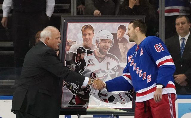 New York Rangers Honor Rick Nash For 1,000 Games In The NHL (Video)