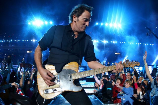 Brilliant disguise: Ondrej Pavelec pays tribute to Bruce Springsteen on new mask