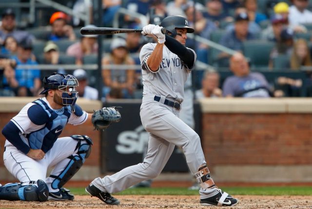 New York Yankees: Jacoby Ellsbury will consider waiving trade clause for NL team