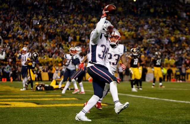 Surviving the catch strikes again: Steelers screwed, Patriots fortunate (Video)