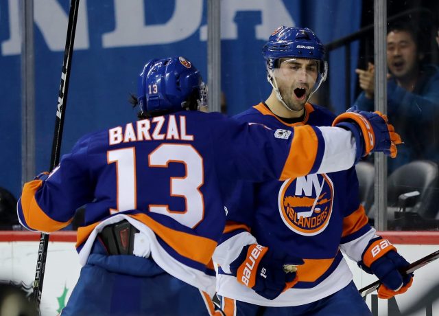 John Tavares shines as Isles beat Kings 4-3 in OT (Highlights)