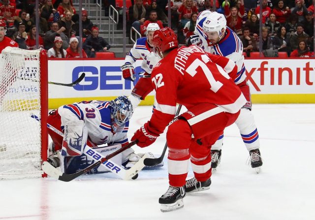New York Rangers: VInni Lettieri scores first goal after Hank’s beauty stop (Video)