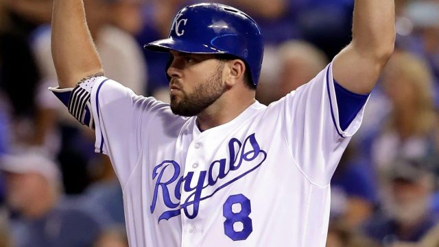 Kansas City Royals, Mike Moustakas agree to a one-year, $6.5 million deal
