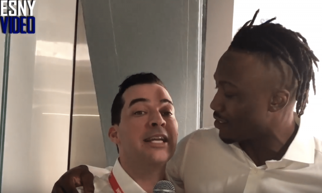 Vivalo: Christmas Carols with Julian Edelman, Brandon Marshall at the NFL Experience (Video)